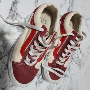 WOMEN VANS SIZE 5.5